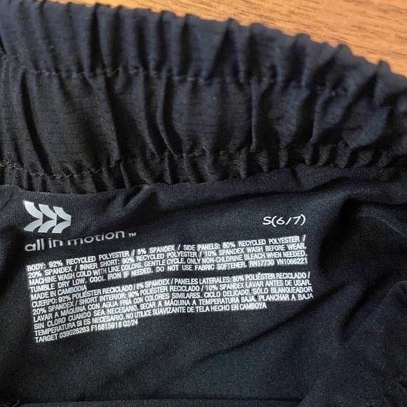 Girls All in Motion athletic shorts. Excellent condition. Size S - Picture 2 of 4